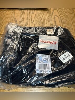 The Foundry Supply Co Mens Black Cargo Shorts W/ Belt Size 54 NEW